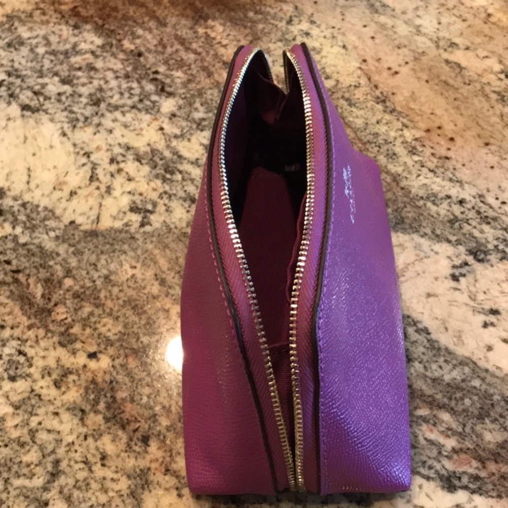 Coach pouch - Picture 2 of 6